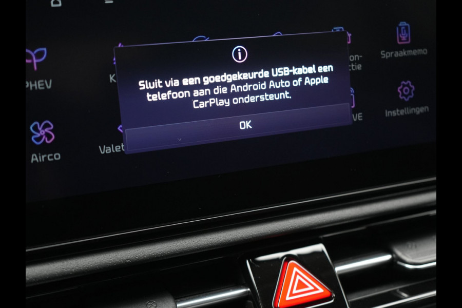 Kia Niro 1.6 GDi DynamicLine Plug In Hybrid 184pk Dealer O.H PHEV | Trekhaak Afneembaar | Adaptive Cruise | Camera | Sportstoelen & Stuur Verwarmd | Keyless | Apple Carplay | Blis | Pilot Assist | Navigatie | Virtual | DAB |