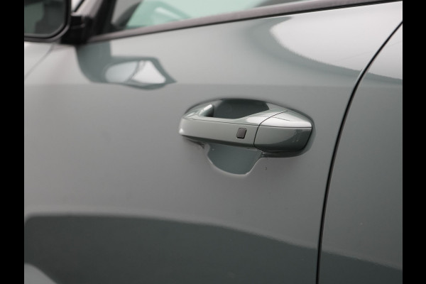 Kia Niro 1.6 GDi DynamicLine Plug In Hybrid 184pk Dealer O.H PHEV | Trekhaak Afneembaar | Adaptive Cruise | Camera | Sportstoelen & Stuur Verwarmd | Keyless | Apple Carplay | Blis | Pilot Assist | Navigatie | Virtual | DAB |