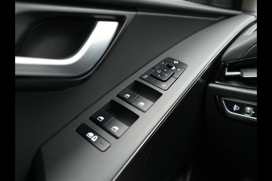 Kia Niro 1.6 GDi DynamicLine Plug In Hybrid 184pk Dealer O.H PHEV | Trekhaak Afneembaar | Adaptive Cruise | Camera | Sportstoelen & Stuur Verwarmd | Keyless | Apple Carplay | Blis | Pilot Assist | Navigatie | Virtual | DAB |