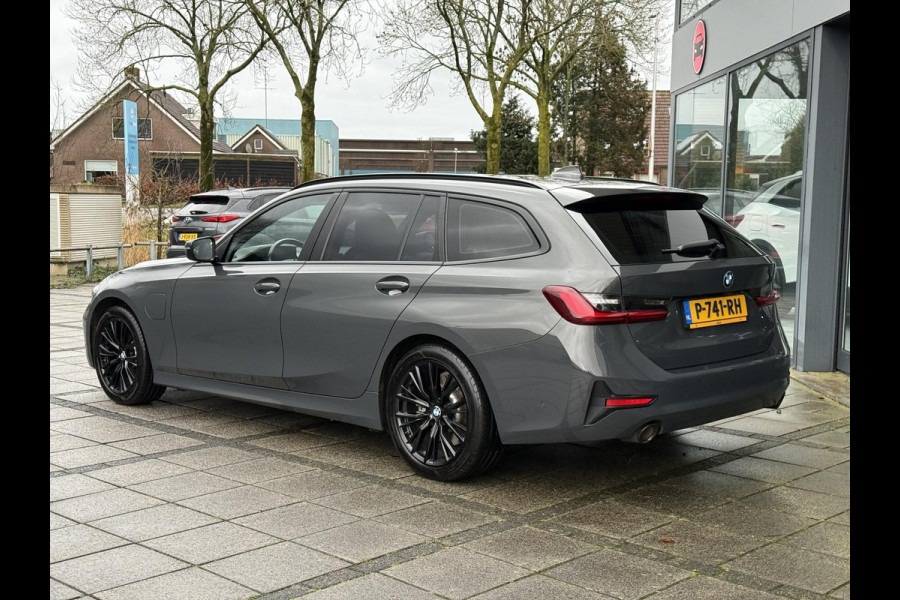 BMW 3 Serie Touring 320e Aut. Executive Ed. Plus | SoH 96% | Navi | Camera | Leder | Dravit Grau |