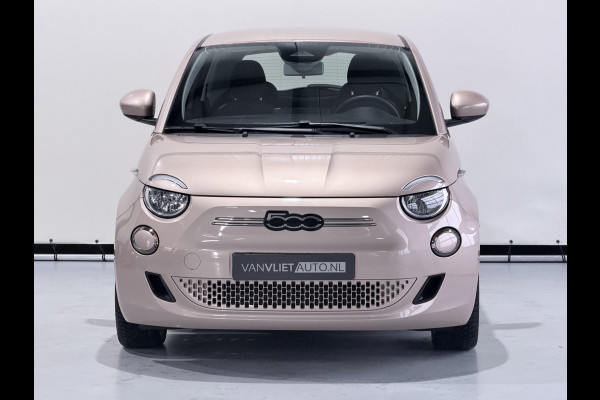 Fiat 500E Icon 42 kWh CAMERA 17 INCH VELGEN