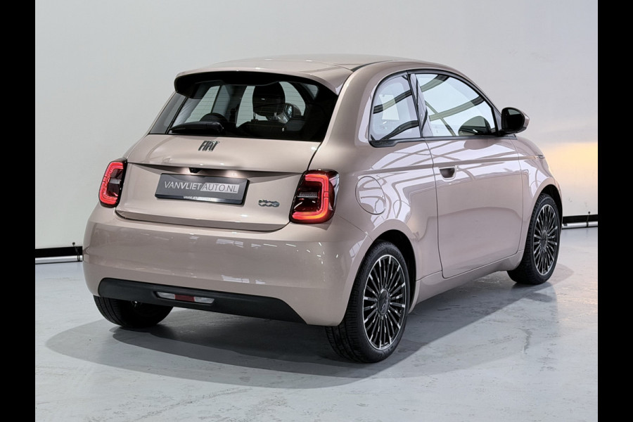 Fiat 500E Icon 42 kWh CAMERA 17 INCH VELGEN