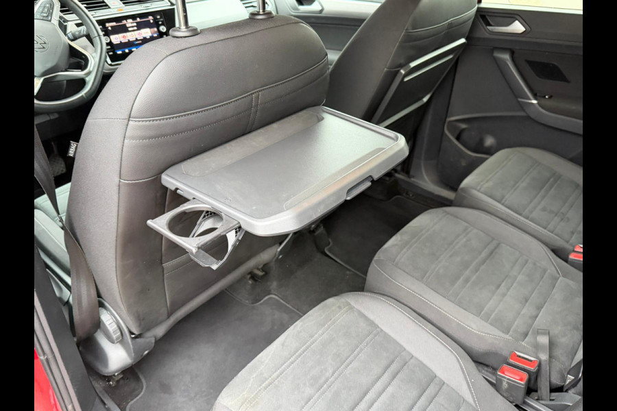 Volkswagen Touran 1.5 TSI DSG 150 pk Highline 5 persoons trekhaak LED