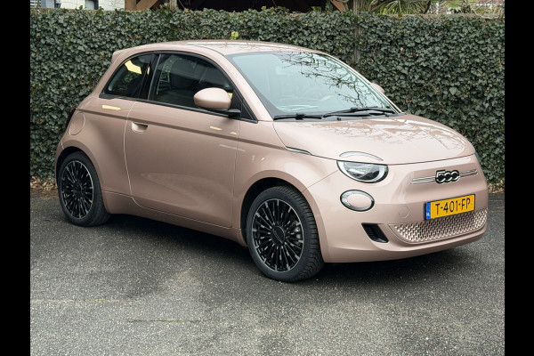 Fiat 500E Icon 42 kWh CAMERA 17 INCH VELGEN