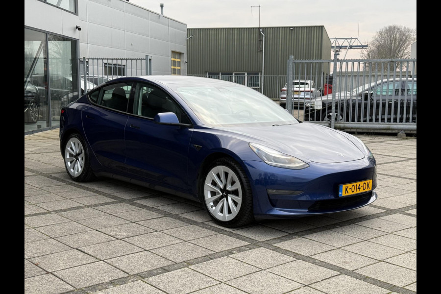 Tesla Model 3 Aut. Long Range Dual Motor AWD | SoH 86% | Trekhaak | Autopilot | Panorama | Leder | 19 Inch |