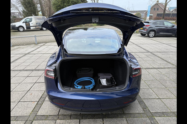 Tesla Model 3 Aut. Long Range Dual Motor AWD | SoH 86% | Trekhaak | Autopilot | Panorama | Leder | 19 Inch |