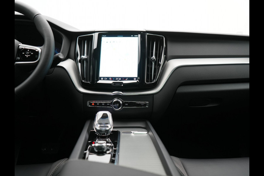 Volvo XC60 T6 AWD Plus Dark LONG RANGE Plug In Hybrid 350pk Dealer O.H PHEV | Panodak | Adaptive Cruise | 360 Camera | Lederen Sportstoelen Memory & Verwarmd | Keyless | Apple Carplay | Pilot Assist | Blis | Virtual | Google Maps | DAB |