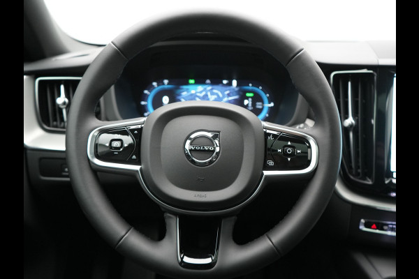 Volvo XC60 T6 AWD Plus Dark LONG RANGE Plug In Hybrid 350pk Dealer O.H PHEV | Panodak | Adaptive Cruise | 360 Camera | Lederen Sportstoelen Memory & Verwarmd | Keyless | Apple Carplay | Pilot Assist | Blis | Virtual | Google Maps | DAB |