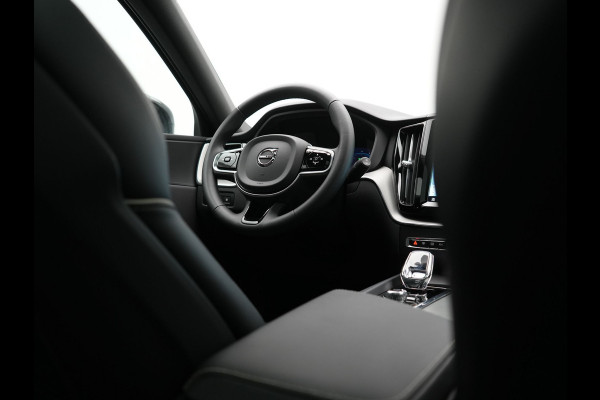 Volvo XC60 T6 AWD Plus Dark LONG RANGE Plug In Hybrid 350pk Dealer O.H PHEV | Panodak | Adaptive Cruise | 360 Camera | Lederen Sportstoelen Memory & Verwarmd | Keyless | Apple Carplay | Pilot Assist | Blis | Virtual | Google Maps | DAB |