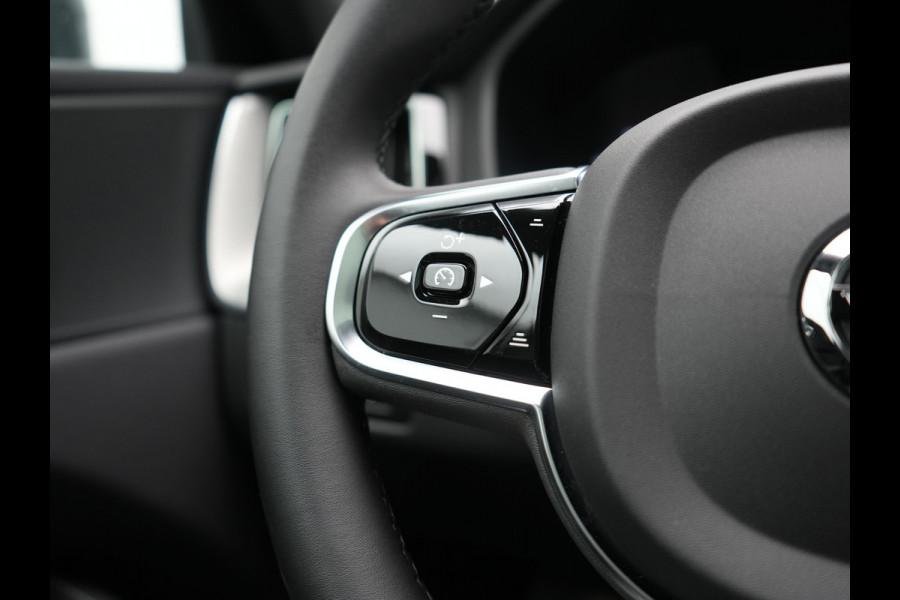Volvo XC60 T6 AWD Plus Dark LONG RANGE Plug In Hybrid 350pk Dealer O.H PHEV | Panodak | Adaptive Cruise | 360 Camera | Lederen Sportstoelen Memory & Verwarmd | Keyless | Apple Carplay | Pilot Assist | Blis | Virtual | Google Maps | DAB |