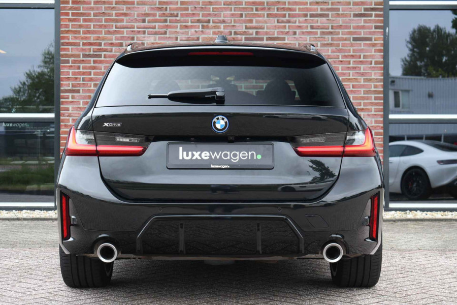 BMW 3 Serie Touring 330e xDrive M-Sport LCI-2 ACC el-zetels-leder HUD 19inch