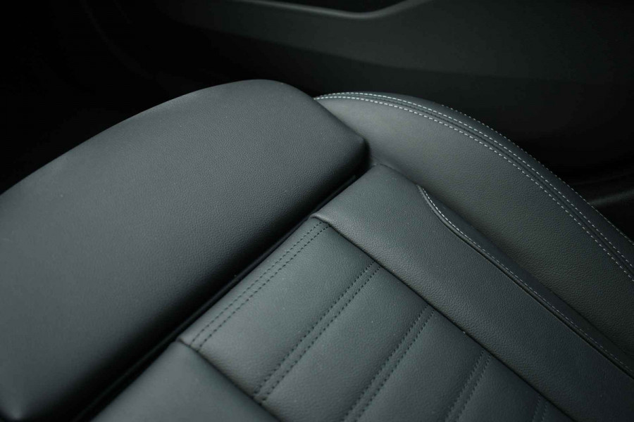 BMW 3 Serie Touring 330e xDrive M-Sport LCI-2 ACC el-zetels-leder HUD 19inch