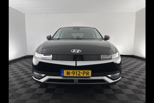 Hyundai IONIQ 5 Connect+ 73kWh INCL-BTW) Aut *HEATPUMP | LEATHER-FABRIC | BOSE-AUDIO | FULL-LED | DIGI-COCKPIT | AMBIENTLIGHT | DAB | SHIFTPADDLES | HEAD-UP | NAVI-FULLMAP | KEYLESS | CAMERA | HEATED-COMFORTSEATS | TOWBAR