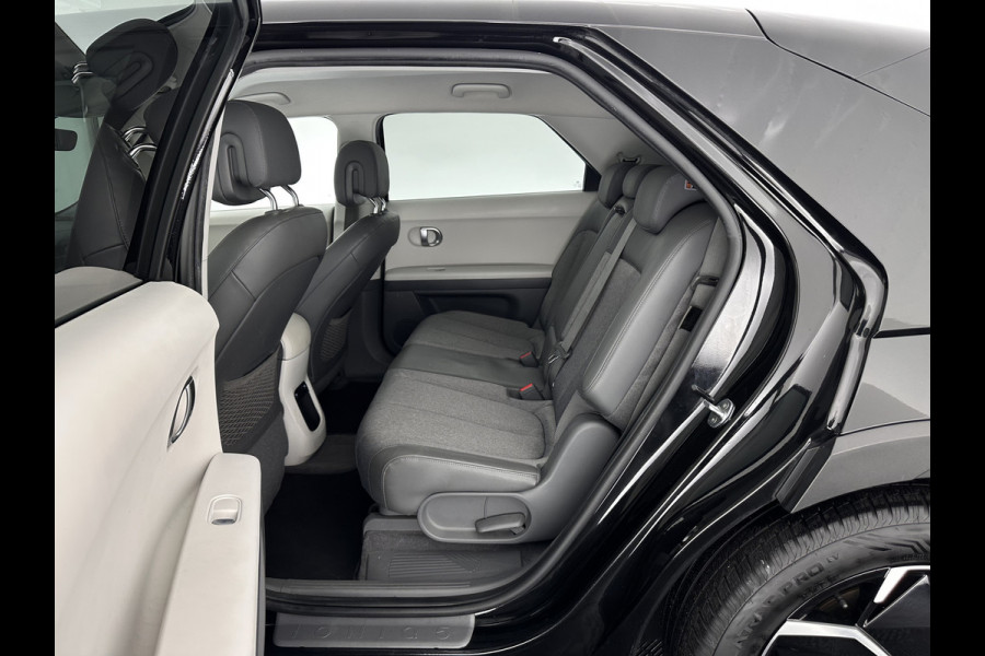 Hyundai IONIQ 5 Connect+ 73kWh INCL-BTW) Aut *HEATPUMP | LEATHER-FABRIC | BOSE-AUDIO | FULL-LED | DIGI-COCKPIT | AMBIENTLIGHT | DAB | SHIFTPADDLES | HEAD-UP | NAVI-FULLMAP | KEYLESS | CAMERA | HEATED-COMFORTSEATS | TOWBAR