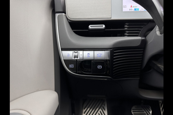 Hyundai IONIQ 5 Connect+ 73kWh INCL-BTW) Aut *HEATPUMP | LEATHER-FABRIC | BOSE-AUDIO | FULL-LED | DIGI-COCKPIT | AMBIENTLIGHT | DAB | SHIFTPADDLES | HEAD-UP | NAVI-FULLMAP | KEYLESS | CAMERA | HEATED-COMFORTSEATS | TOWBAR
