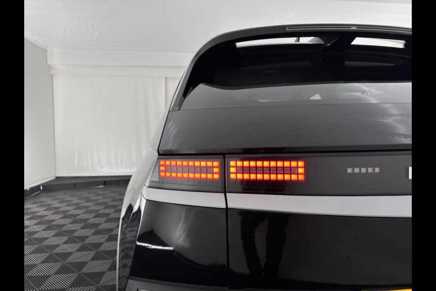 Hyundai IONIQ 5 Connect+ 73kWh INCL-BTW) Aut *HEATPUMP | LEATHER-FABRIC | BOSE-AUDIO | FULL-LED | DIGI-COCKPIT | AMBIENTLIGHT | DAB | SHIFTPADDLES | HEAD-UP | NAVI-FULLMAP | KEYLESS | CAMERA | HEATED-COMFORTSEATS | TOWBAR