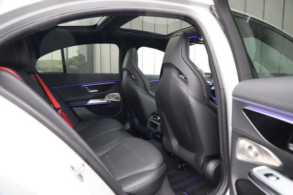 Mercedes-Benz E-Klasse AMG 53 4MATIC+ | 612PK | Achterasbesturing | Hyperscreen | Schaalstoelen | Head-up | Burmester 4D | Keyless-go | Air-balance | 2