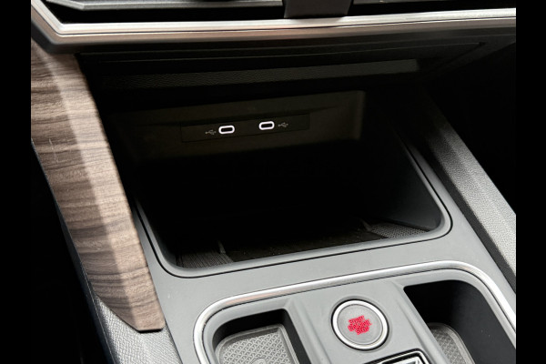 Seat Leon 1.5 eTSI Style Business Intense | Camera | Apple Carplay | Keyless