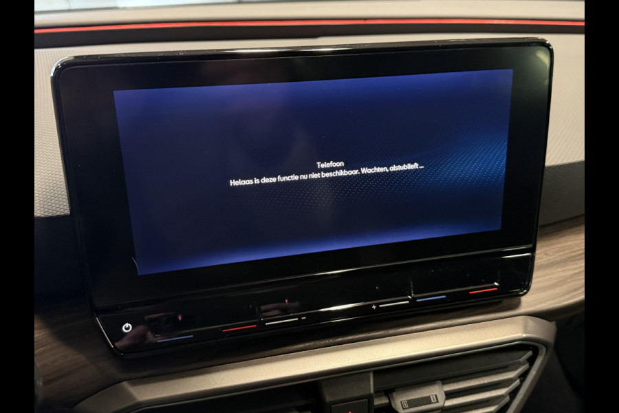 Seat Leon 1.5 eTSI Style Business Intense | Camera | Apple Carplay | Keyless