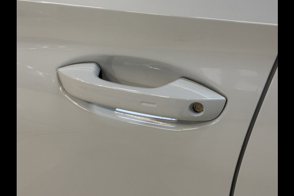 Seat Leon 1.5 eTSI Style Business Intense | Camera | Apple Carplay | Keyless