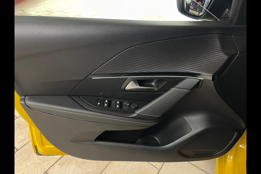 Peugeot 208 1.2 PureTech GT Pack AIRCO NAVI CRUISE ELEK RAMEN CENT VERG VELGEN PRIVACYGLAS