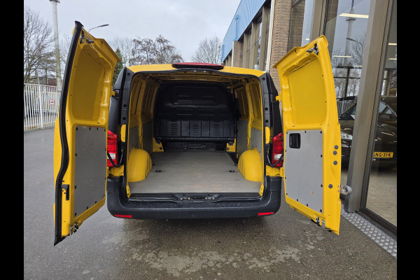 Mercedes-Benz eVito eVito Lang 41 kWh Airco Achteruitrijcamera Verwarmde voorstoel