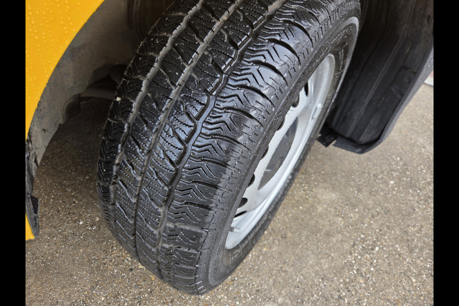 Mercedes-Benz eVito eVito Lang 41 kWh Airco Achteruitrijcamera Verwarmde voorstoel