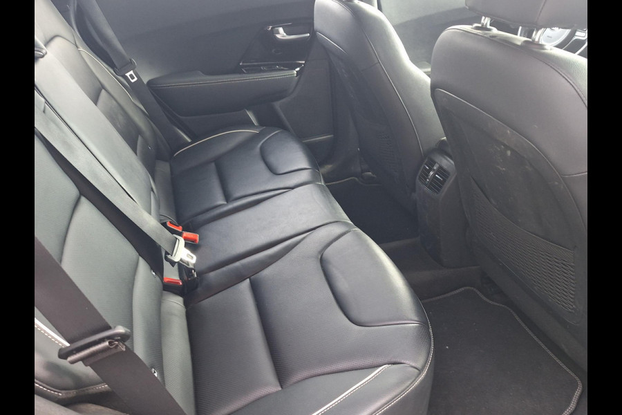 Kia e-Niro ExecutiveLine 64 kWh | SOH: 95,2% | Leder | Climate | Stoel&Stuur Verwarming | Memory Seat | Navi | Adaptive CC |