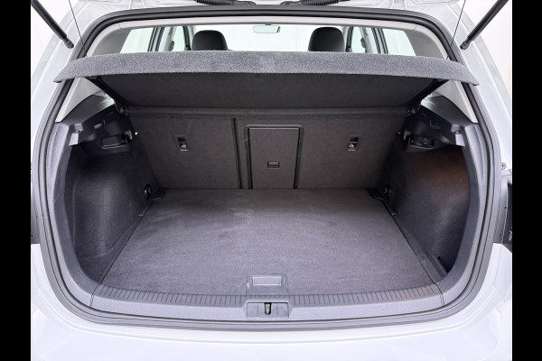 Volkswagen e-Golf Soh 90% Warmtepomp Adap.Cruise Control Navi Ecc Pdc Led Lmv Isofix Car-Net App-Connect Bluetooth Licht-/Regensensor Origineel Nederlandse Auto