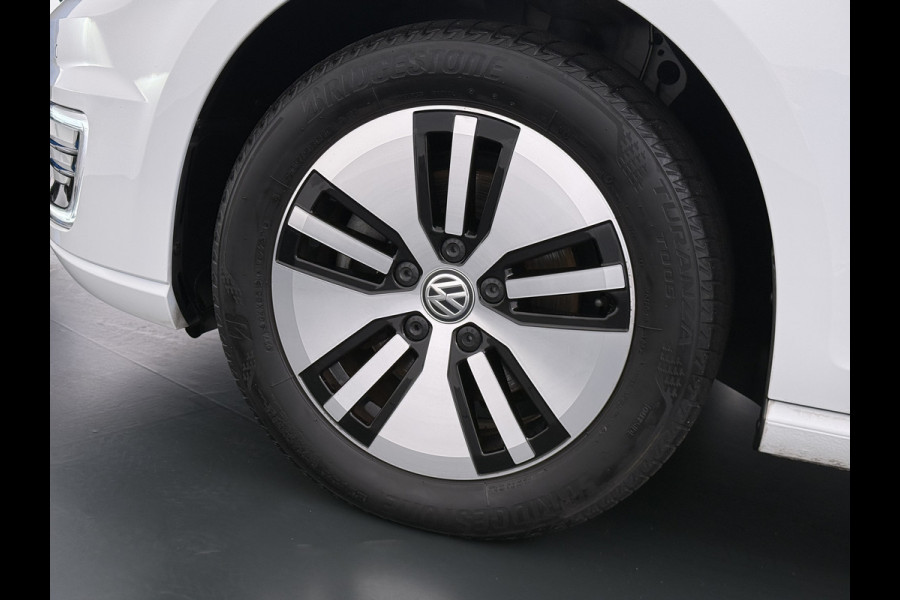 Volkswagen e-Golf Soh 90% Warmtepomp Adap.Cruise Control Navi Ecc Pdc Led Lmv Isofix Car-Net App-Connect Bluetooth Licht-/Regensensor Origineel Nederlandse Auto