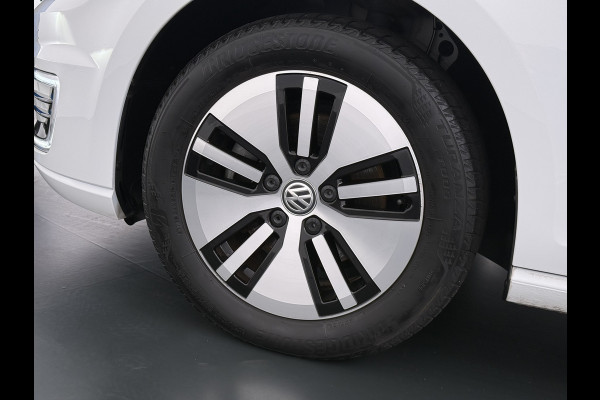Volkswagen e-Golf Soh 90% Warmtepomp Adap.Cruise Control Navi Ecc Pdc Led Lmv Isofix Car-Net App-Connect Bluetooth Licht-/Regensensor Origineel Nederlandse Auto