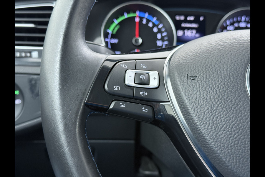 Volkswagen e-Golf Soh 90% Warmtepomp Adap.Cruise Control Navi Ecc Pdc Led Lmv Isofix Car-Net App-Connect Bluetooth Licht-/Regensensor Origineel Nederlandse Auto