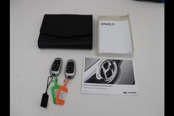 Hyundai IONIQ 5 Lounge 73kWh | SOH 96% | Stoelventilatie | Warmtepomp | Leder | Head-Up | 360 Camera | Adaptive cruise | Achterbankverwarming | Carplay | Vehicle-to-load | Memory | Keyless