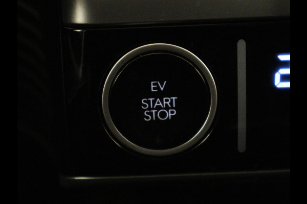 Hyundai IONIQ 5 Lounge 73kWh | SOH 96% | Stoelventilatie | Warmtepomp | Leder | Head-Up | 360 Camera | Adaptive cruise | Achterbankverwarming | Carplay | Vehicle-to-load | Memory | Keyless