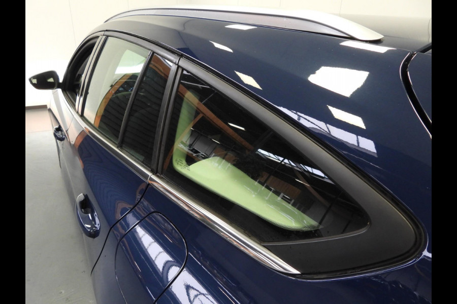 Ford FOCUS Wagon 1.0 EcoBoost Trend Business NAVI/CAMERA/TREKH./PDC/16"LMV!