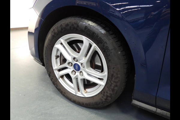 Ford FOCUS Wagon 1.0 EcoBoost Trend Business NAVI/CAMERA/TREKH./PDC/16"LMV!