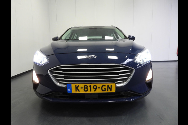 Ford FOCUS Wagon 1.0 EcoBoost Trend Business NAVI/CAMERA/TREKH./PDC/16"LMV!