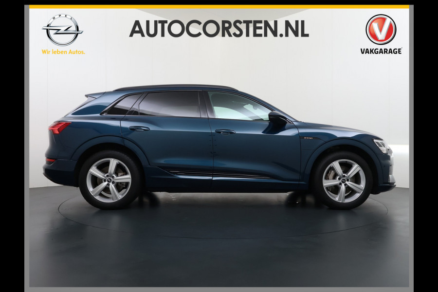 Audi e-tron 55 Quattro 95kWh SOH 96% Panoramadak Sportstoelen Trekhaak Adap.Cruise 360°Camera Apple Carplay Android Auto Leder Navi Ecc Busi Elek.Stoelen+Memory Elek.Achterklep Matrix Led AWD 4WD 1.800KG Trekgewicht 1e Eigenaar Origineel Nederlandse Auto Zeer complete Audi 55 E-tron