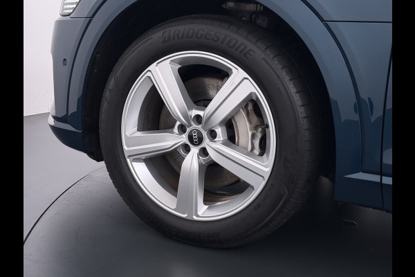 Audi e-tron 55 Quattro 95kWh SOH 96% Panoramadak Sportstoelen Trekhaak Adap.Cruise 360°Camera Apple Carplay Android Auto Leder Navi Ecc Busi Elek.Stoelen+Memory Elek.Achterklep Matrix Led AWD 4WD 1.800KG Trekgewicht 1e Eigenaar Origineel Nederlandse Auto Zeer complete Audi 55 E-tron