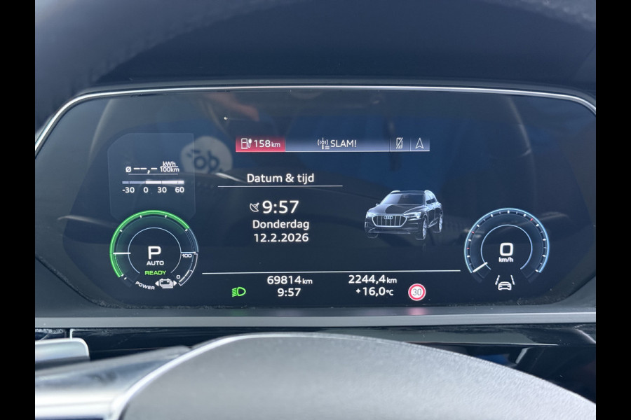 Audi e-tron 55 Quattro 95kWh SOH 96% Panoramadak Sportstoelen Trekhaak Adap.Cruise 360°Camera Apple Carplay Android Auto Leder Navi Ecc Busi Elek.Stoelen+Memory Elek.Achterklep Matrix Led AWD 4WD 1.800KG Trekgewicht 1e Eigenaar Origineel Nederlandse Auto Zeer complete Audi 55 E-tron