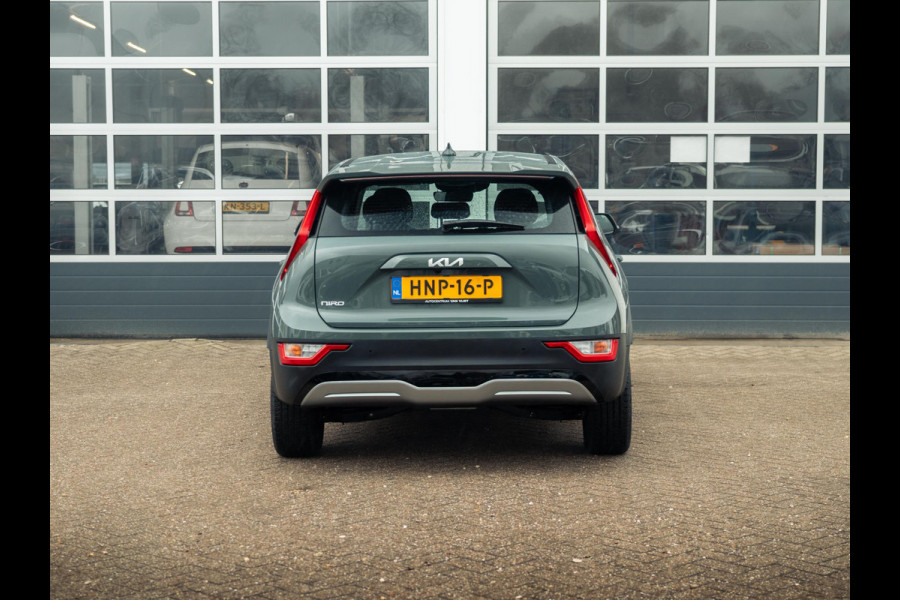 Kia Niro EV Light 64.8 kWh l navigatie l Apple car play android auto l