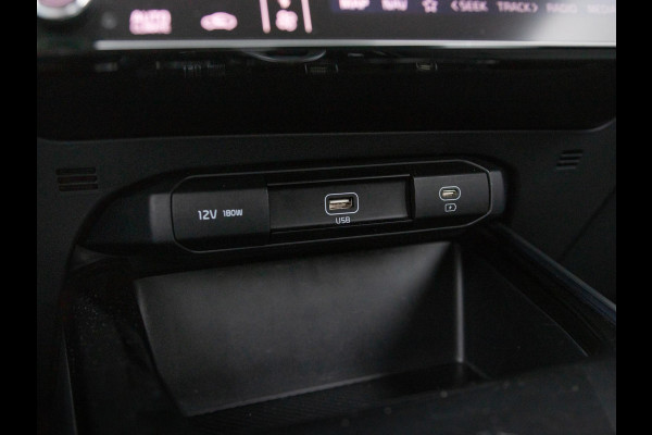 Kia Niro EV Light 64.8 kWh l navigatie l Apple car play android auto l