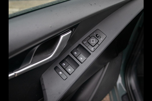 Kia Niro EV Light 64.8 kWh l navigatie l Apple car play android auto l