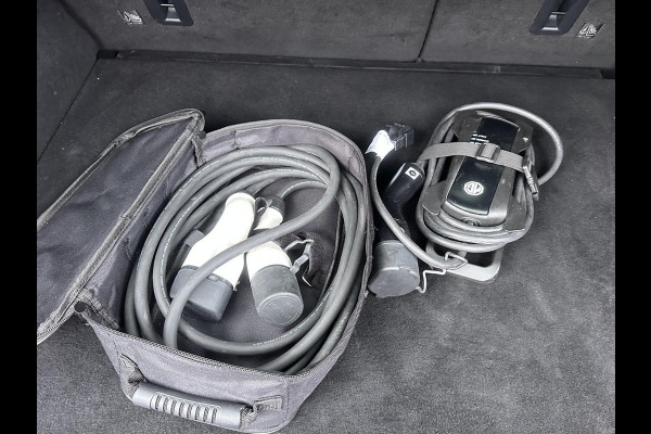 MG EHS 1.5 TGDI Luxury PHEV | MEGA COMPLEET! | COMPLETE HISTORIE AANWEZIG | FABRIEKSGARANTIE T/M 03-2030 | 52km WLTP ELECTR RIJBEREIK, TOTAAL RIJBEREIK TOT 1.000km! |