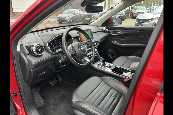 MG EHS 1.5 TGDI Luxury PHEV | MEGA COMPLEET! | COMPLETE HISTORIE AANWEZIG | FABRIEKSGARANTIE T/M 03-2030 | 52km WLTP ELECTR RIJBEREIK, TOTAAL RIJBEREIK TOT 1.000km! |