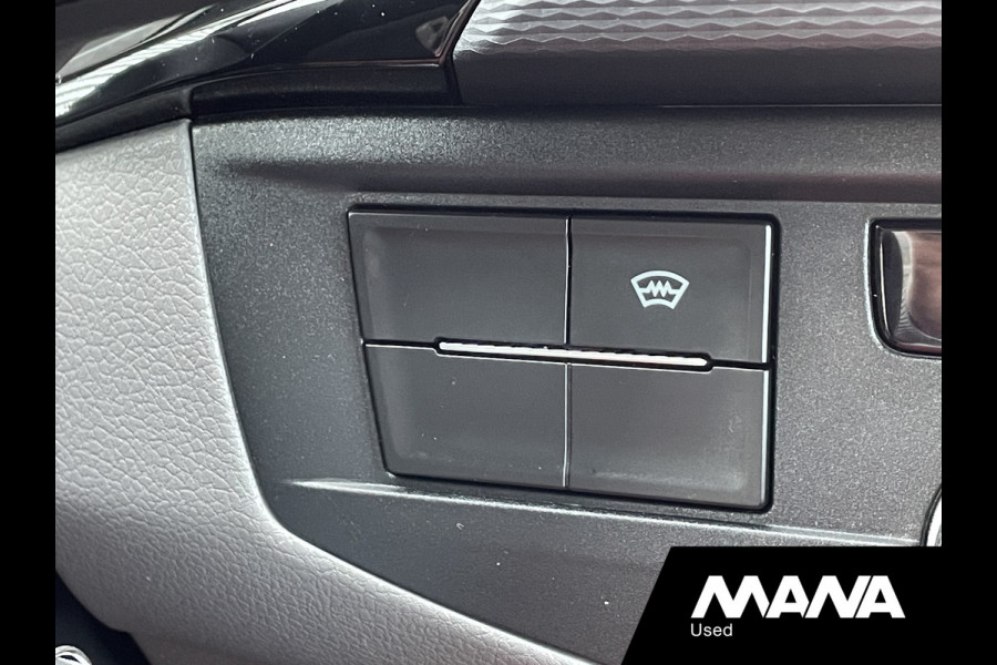 Volkswagen Transporter 2.0TDI 150PK L2H1 DC Bulli Automaat Leer LED Navi Carplay Trekhaak