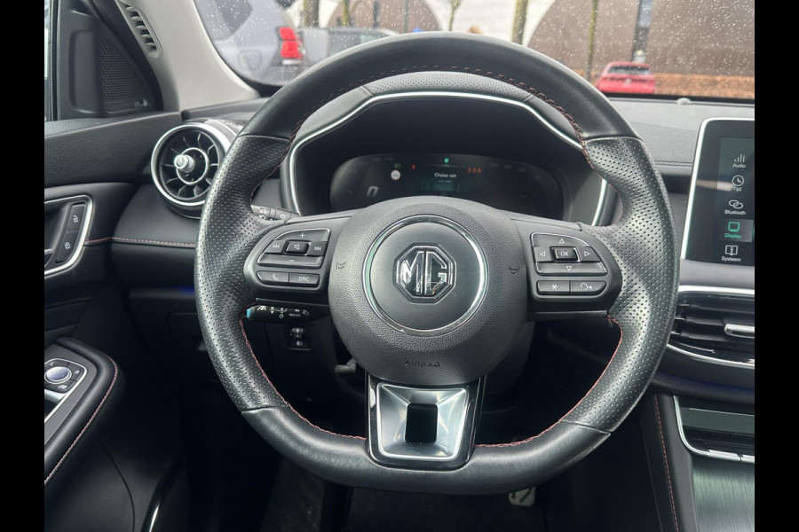 MG EHS 1.5 TGDI Luxury PHEV | MEGA COMPLEET! | TREKHAAK | COMPLETE HISTORIE AANWEZIG | FABRIEKSGARANTIE T/M 11-2030 | 52km WLTP ELECTR RIJBEREIK, TOTAAL RIJBEREIK TOT 1.000km!