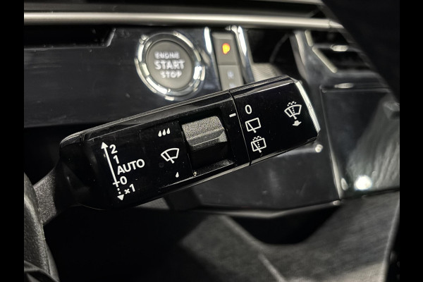 Peugeot 5008 1.2 Hybrid 136 pk Allure Automaat Navigatie Cruise control Climate control LED Camera Apple Carplay/ Android Auto