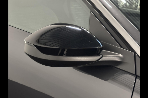 Peugeot 5008 1.2 Hybrid 136 pk Allure Automaat Navigatie Cruise control Climate control LED Camera Apple Carplay/ Android Auto