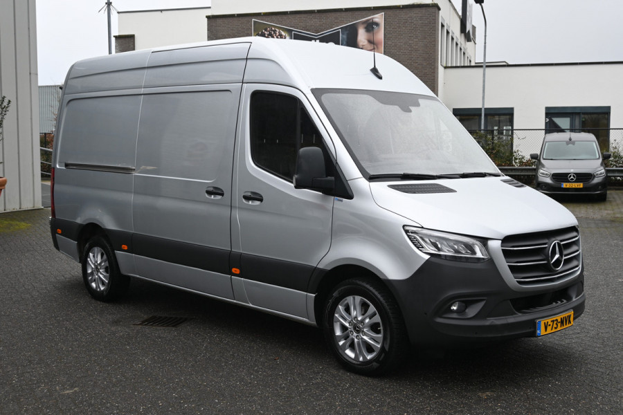 Mercedes-Benz Sprinter 317 CDI L2H2 RWD Led, MBUX 10.25, Geveerde stoel, Etc.